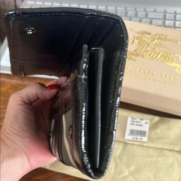 Burberry Black and Gray Plaid Card Holder - Picture 4 of 8